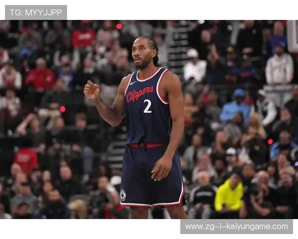 3胜3负西部第九！快船休赛期补强成笑话，保罗大洛低效，比尔遭雪藏